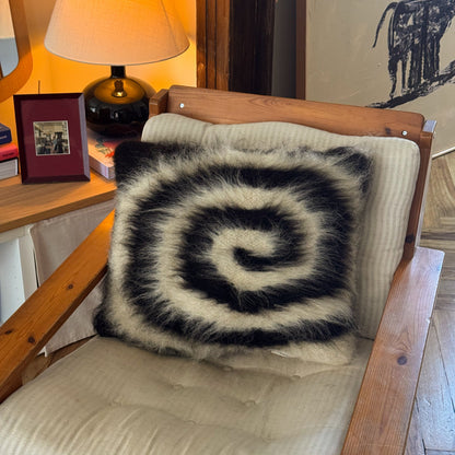 Swirl pillow